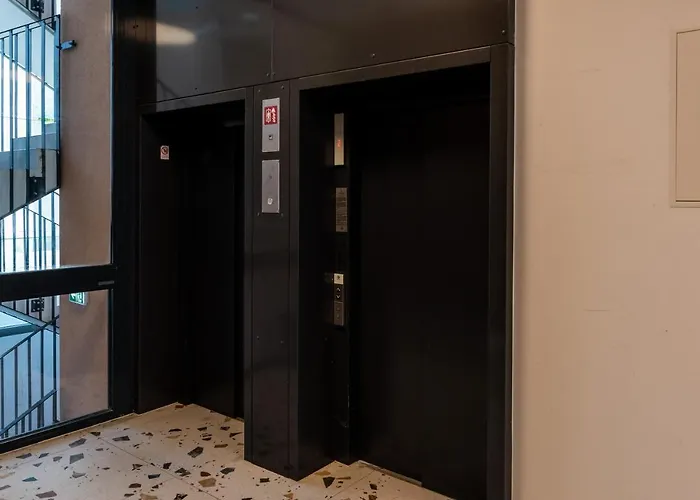 Διαμέρισμα Sweet , 30sqm Studio, Free Private Parking, Mountain View, Balcony, 20 Min From Downtown